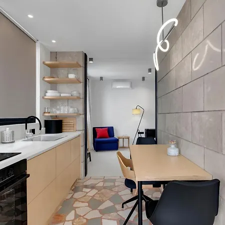 Casa Galleria Rica מאקרסקה